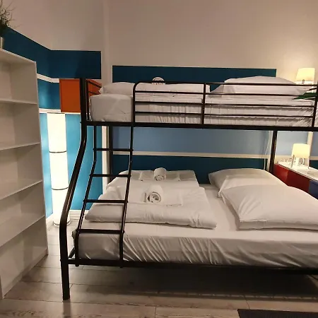 Lichtenberger For 6 People Berlin