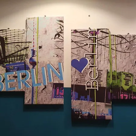 Lichtenberger For 6 People Berlino