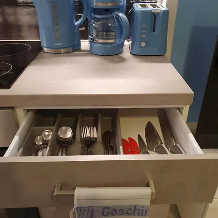 Central Lichtenberger For 6 People Berlim