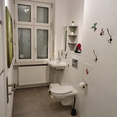 Central Lichtenberger For 6 People Apartamento Berlim