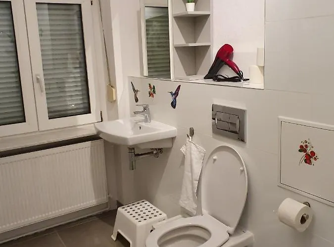 Lichtenberger For 6 People Apartamento Berlín